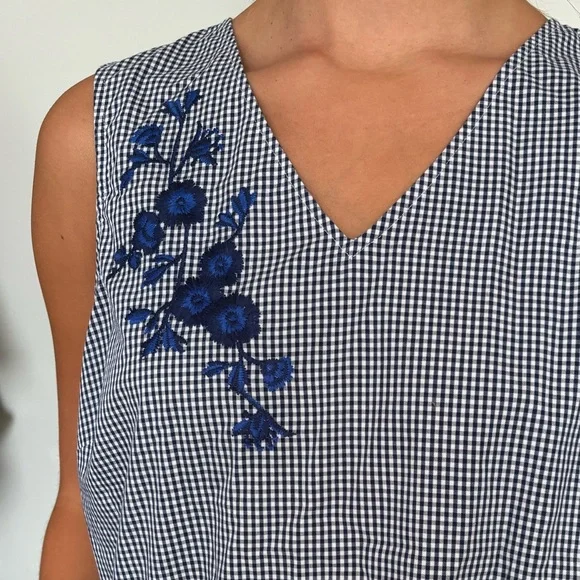 Blue gingham tank - Picture 2 of 3